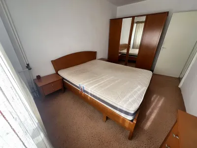 Apartament vanzare Sector 4 Bucuresti dormitor cu dulap